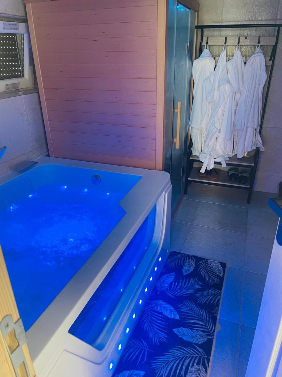 Oasis Spa Pres De Disney Nanteuil-les-Meaux ภายนอก รูปภาพ